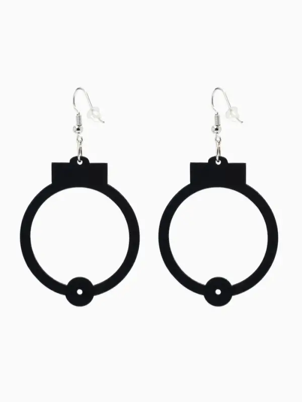 Серьги акриловые &laquo;Наручники&raquo;, чёрные в серебре