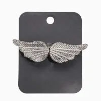 Зажим для кардигана "Ажур", крылья, цвет белый в серебре