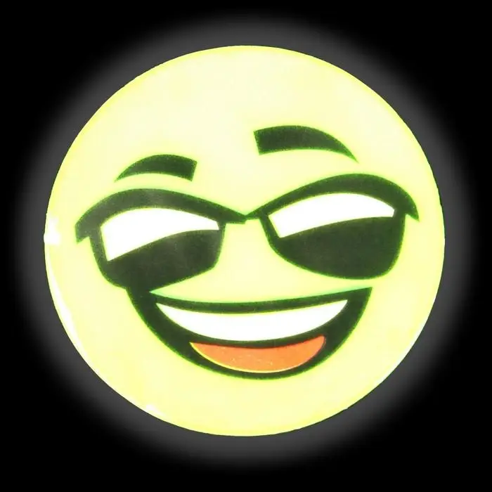 Светоотражающие наклейки «Смайлы», d=5 см, 4 шт. на листе, жёлтые Светоотражающие наклейки «Смайлы», d=5 см, 4 шт. на листе, жёлтые