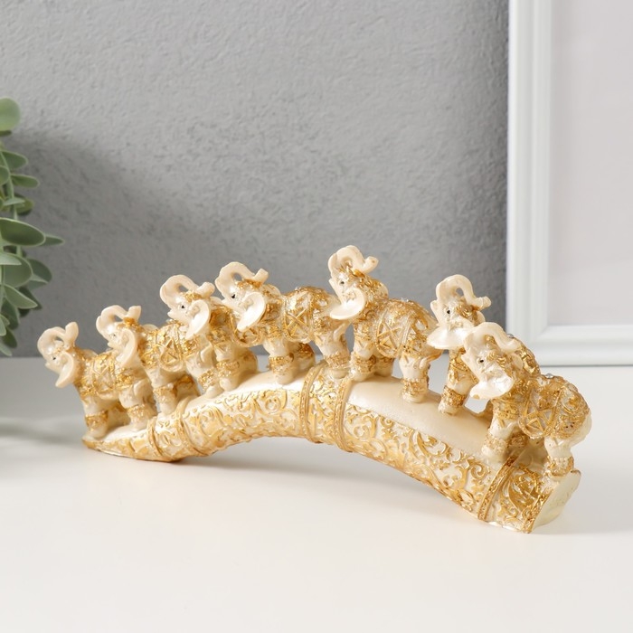 Сувенир полистоун Сувенир полистоун "Семь слонов на бивне" резной 10х24х3,5 см