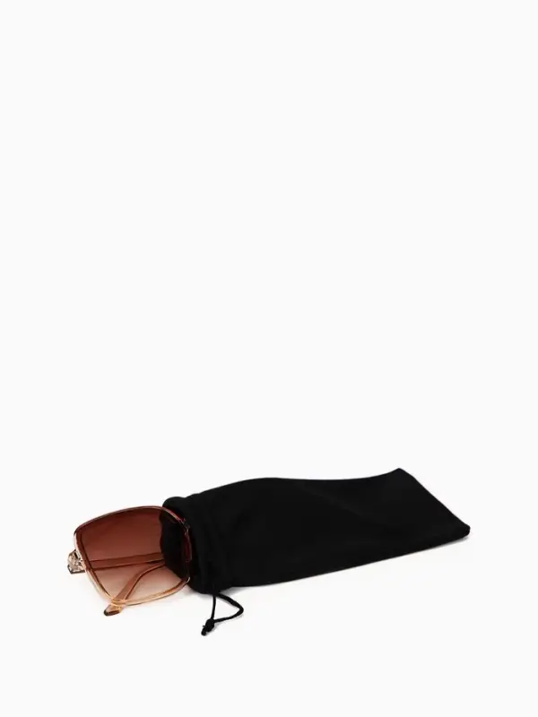 Чехол для очков «Энцо», на затяжке, длина 17.5 см, ФАСОВКА 20 ШТ, плотность 110 г/м², чёрный Чехол для очков «Энцо», на затяжке, длина 17.5 см, ФАСОВКА 20 ШТ, плотность 110 г/м², чёрный