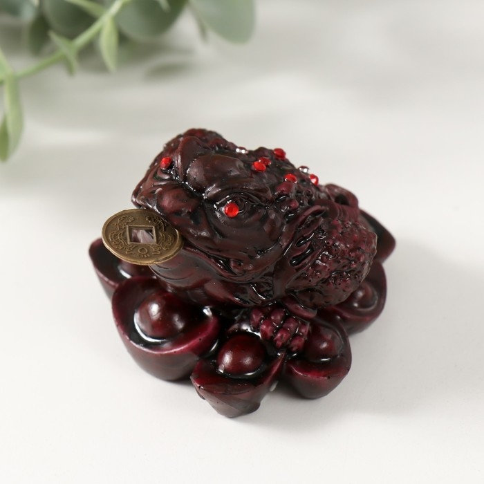 Нэцкэ под дерево Нэцкэ под дерево "Жаба на слитках" 4,5 см