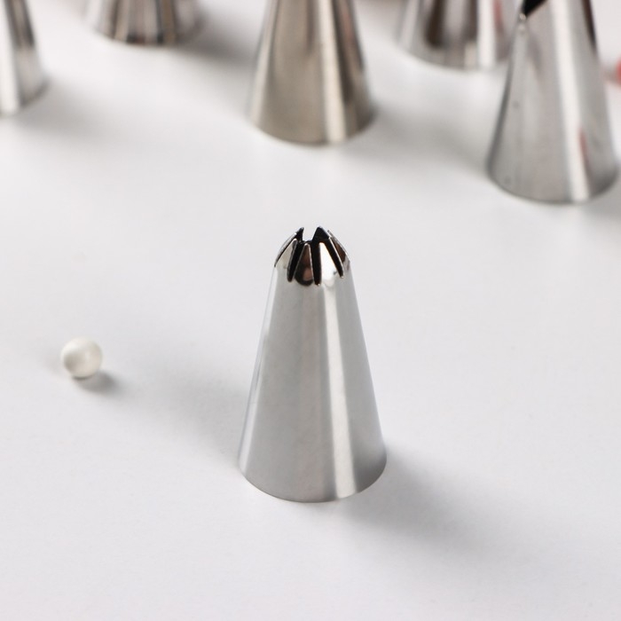 Набор насадок кондитерских Доляна, d=1,6 см, насадки 7 шт, адаптер 1 шт, насадки МИКС Набор насадок кондитерских Доляна, d=1,6 см, насадки 7 шт, адаптер 1 шт, насадки МИКС