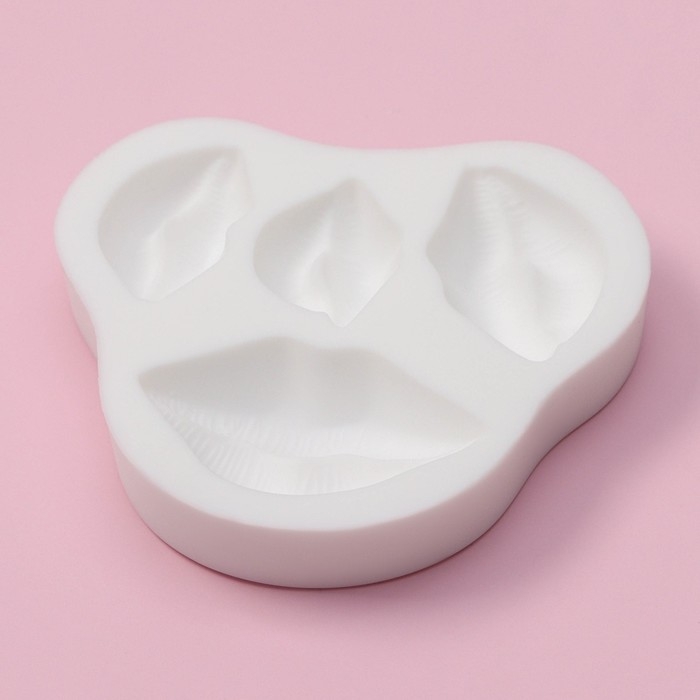 Молд Доляна «Губы», 8,5×8×1,5 см , цвет белый Молд Доляна «Губы», 8,5×8×1,5 см , цвет белый