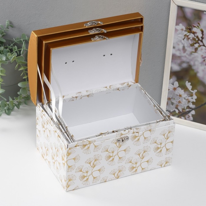 Шкатулка картон сундучок Шкатулка картон сундучок "Узор золотом" набор 3 шт 26х18х16,5 24х16х14,5 22х14х12,7 см