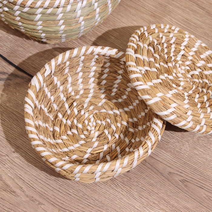 Набор плетёных корзинок, 3 шт.  с крышкой  25х20х16 см Набор плетёных корзинок, 3 шт.  с крышкой  25х20х16 см