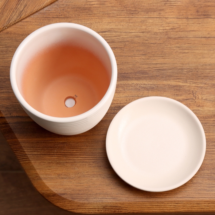 Горшок цветочный Спираль белый крокус №3, 2,3 л, d - 17,7 см Горшок цветочный Спираль белый крокус №3, 2,3 л, d - 17,7 см