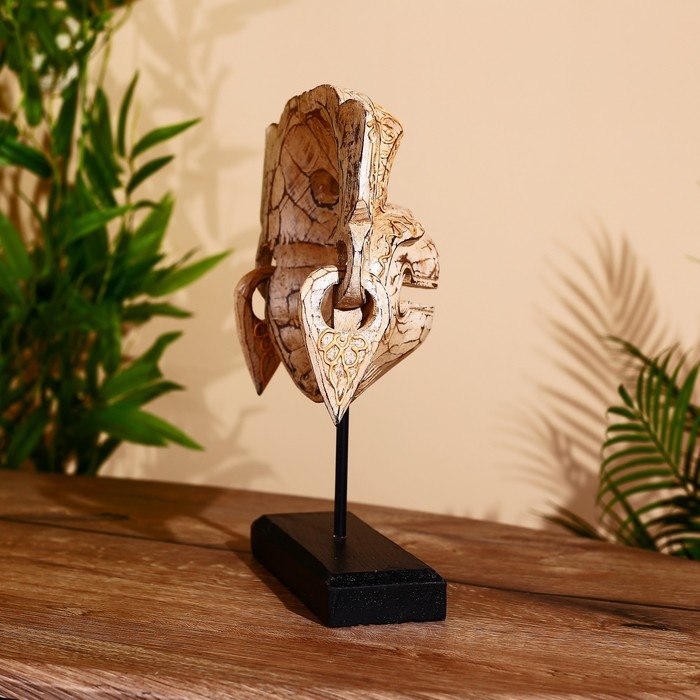 Маска Маска "Хануман" на подставке, албезия 30 см