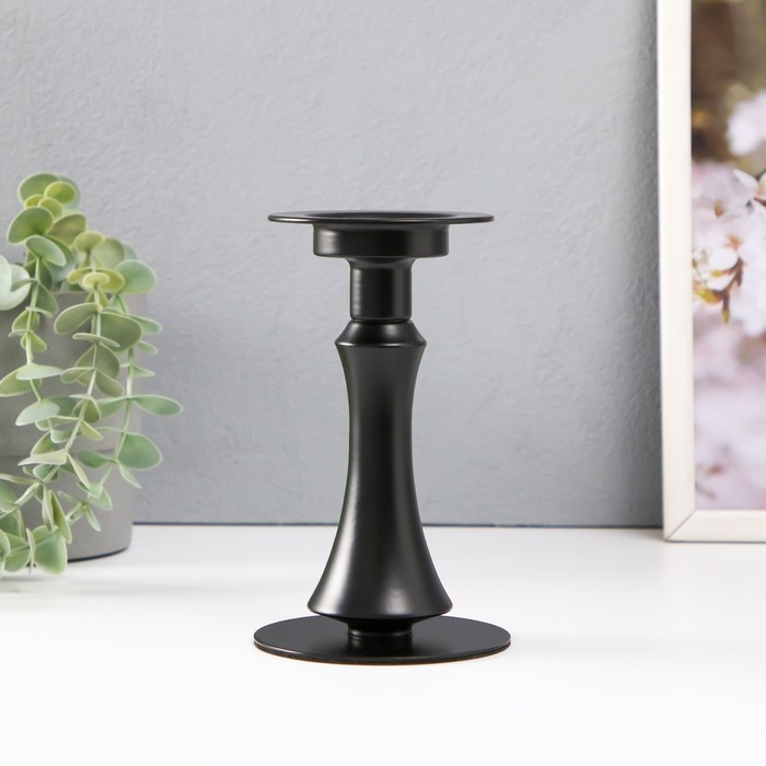 Подсвечник металл на 1 свечу d=до 5 см Подсвечник металл на 1 свечу d=до 5 см "Эмиль" черный 9х9х16,5 см