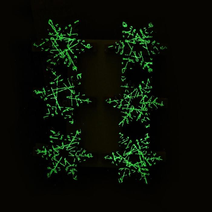 Набор декоративных прищепок с подсветкой «Снежинки» 12×8 см, набор 6 шт.