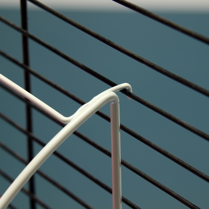 Шар для грызунов на металлическом основании, 12 см, розовый Шар для грызунов на металлическом основании, 12 см, розовый