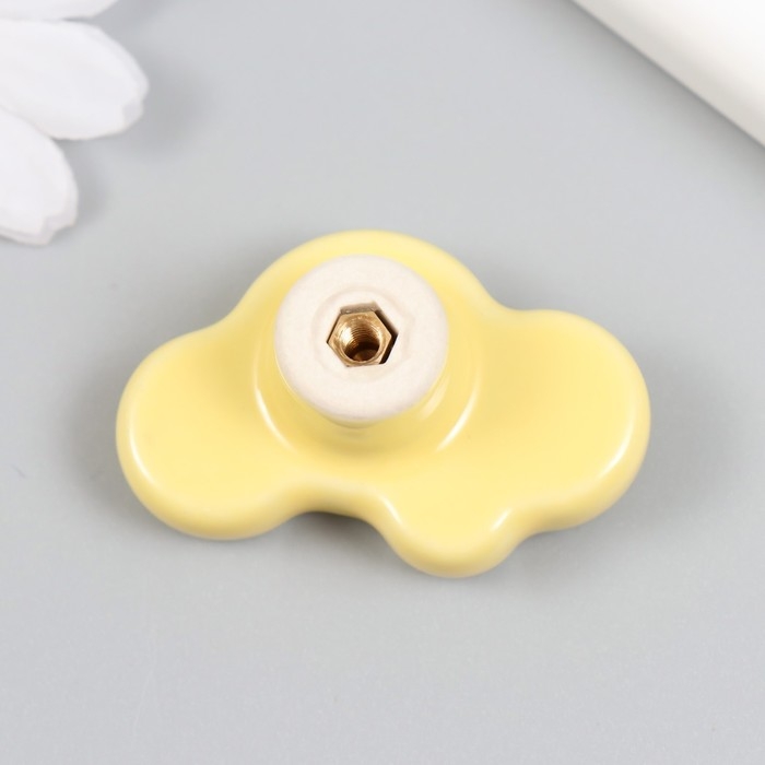 Ручка для шкатулки керамика, металл Ручка для шкатулки керамика, металл "Машинка" жёлтая 3,2х4,8х2,2 см