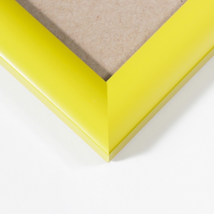 Фоторамка пластик 50х70 см, жёлтый (пластиковый экран) Фоторамка пластик 50х70 см, жёлтый (пластиковый экран)