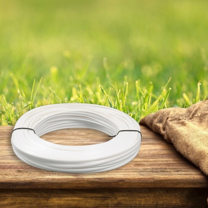 Ротанг искусственный гладкий 7 мм 100 м полутрубка (белый) Ротанг искусственный гладкий 7 мм 100 м полутрубка (белый)