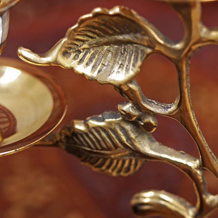 Подсвечник латунь на 3 свечи 21 см Подсвечник латунь на 3 свечи 21 см "Стебель"