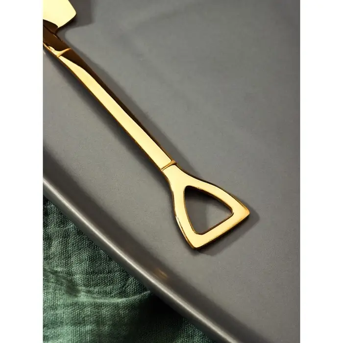 Ложка десертная из нержавеющей стали Magistro «Лопата», длина 15,5 см, форма овальная, цвет золотой Ложка десертная из нержавеющей стали Magistro «Лопата», длина 15,5 см, форма овальная, цвет золотой