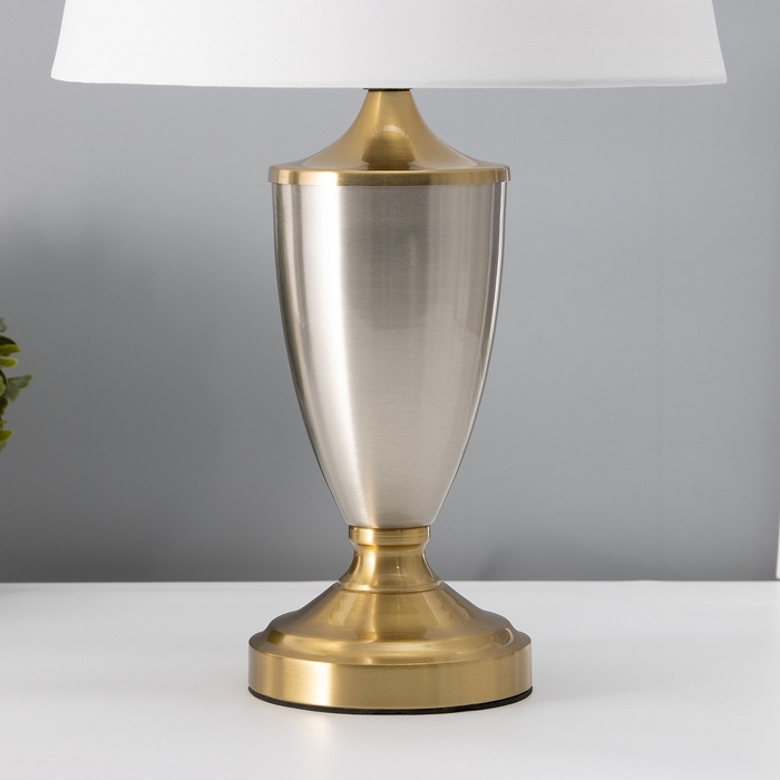 Настольная лампа с абажуром RISALUX «Лори», Е27, 40 Вт, латунь, 28×28×45.5 см Настольная лампа с абажуром RISALUX «Лори», Е27, 40 Вт, латунь, 28×28×45.5 см