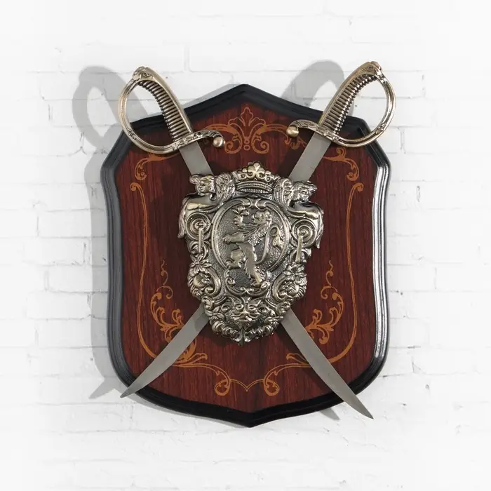 Панно на стену &laquo;Геральдика. Лев и две сабли&raquo;, декор настенный, щит декоративный