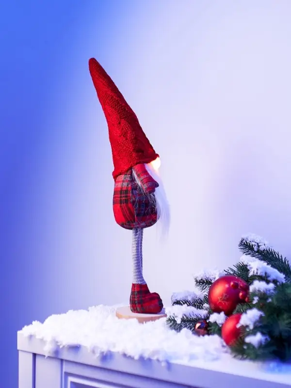 Фигура текстиль «Гном в красном» 55 см, 1 LED, от батареек AG13×3, свечение тёплое белое Фигура текстиль «Гном в красном» 55 см, 1 LED, от батареек AG13×3, свечение тёплое белое