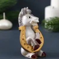 Свеча фигурная "Лошадка с подковой" 5,5х6х9 см, цв. серебро