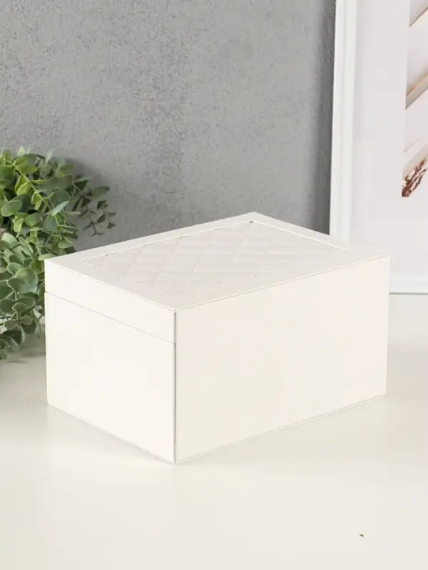 Шкатулка кожзам для украшений 3 яруса, цвет белый 23*17,5*13,5 см Шкатулка кожзам для украшений 3 яруса, цвет белый 23*17,5*13,5 см