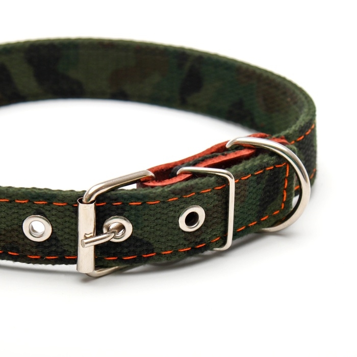 Ошейник брезентовый двухслойный Ошейник брезентовый двухслойный "Камуфляж", 54 х 2,5 см, ОШ 35-45 см,