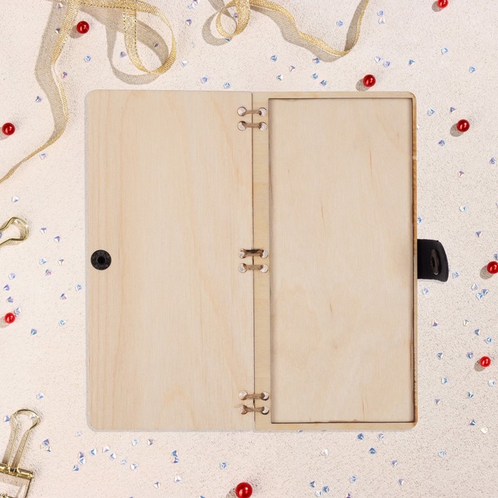 Конверт деревянный Конверт деревянный "В день рождения!" ручная работа, светлый, кот и рыбки