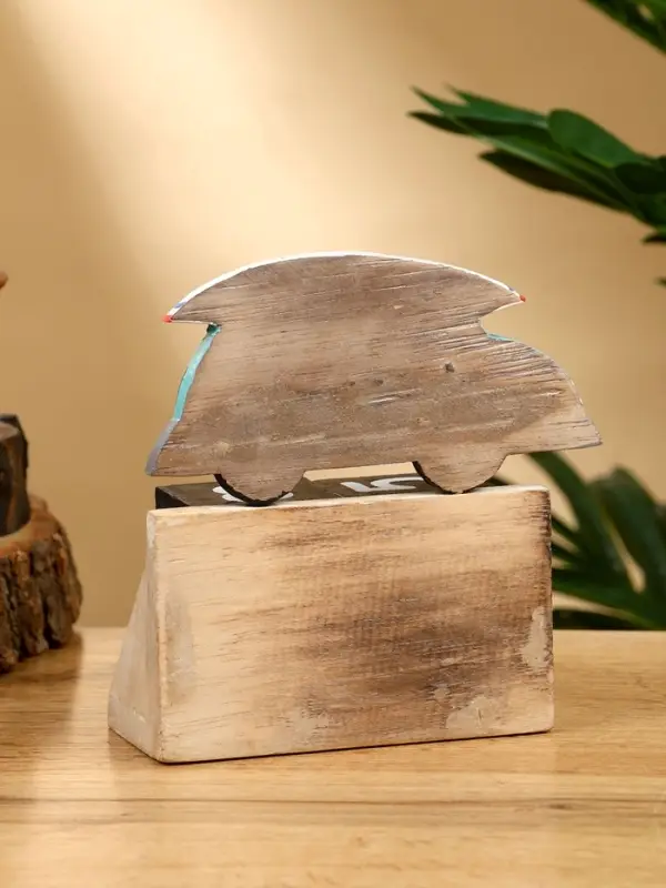 Календарь настольный Календарь настольный "Машинка" дерево 11х5х14 см