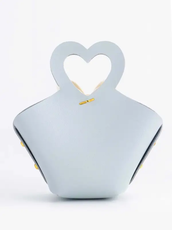 Кожанная подарочная сумочка 10,5 х 5 х 6 см небесно-голубая Кожанная подарочная сумочка 10,5 х 5 х 6 см небесно-голубая