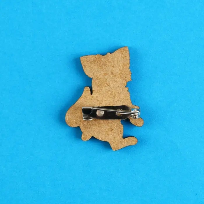 Значок деревянный Avamur, 2.7×3.6 см Значок деревянный Avamur, 2.7×3.6 см