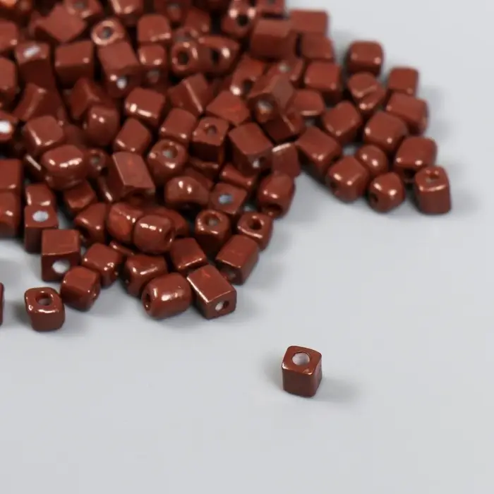 Бисер кубический стекло 4х4 мм  Бисер кубический стекло 4х4 мм "Яркость. Шоколад" набор 20 гр