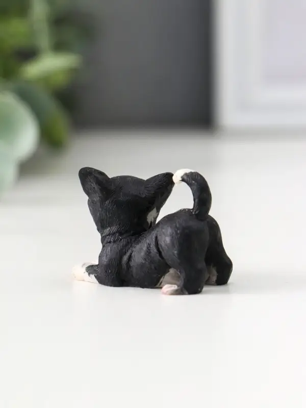 Фигурка полистоун &laquo;Чёрно-белый котёнок&raquo;, 2.2&times;3&times;4.4 см, МИКС