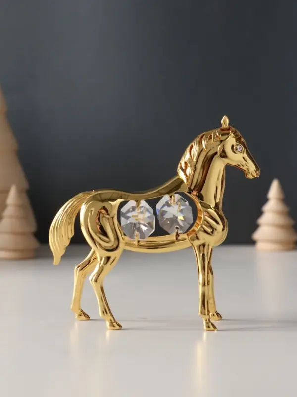 Сувенир  Лошадь с 4-мя хрусталиками, 9х3х9 см. Сувенир  Лошадь с 4-мя хрусталиками, 9х3х9 см.