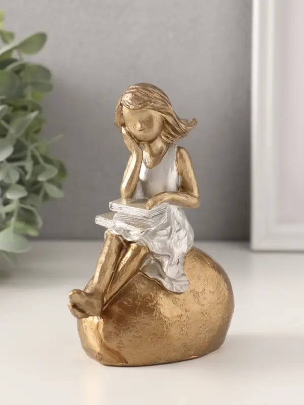 Фигурка полистоун &laquo;Малышка с книгами на камне&raquo;, бронза с серебром, 9&times;5.5&times;12.5 см