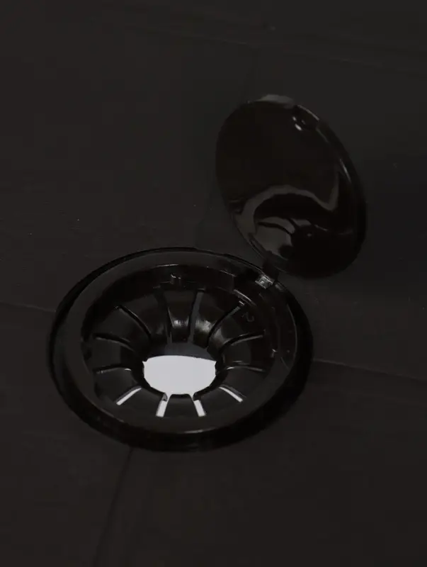 Стол квадратный &laquo;Атлант&raquo;, 80&times;80&times;76.5 см, пластиковый, коричневый