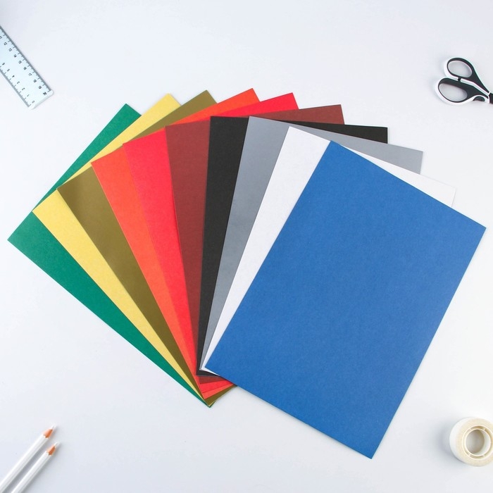 Картон цветной А4, 10 листов 10 цветов немелованный односторонний «Енотик» 180 г золото+серебро в плёнке Картон цветной А4, 10 листов 10 цветов немелованный односторонний «Енотик» 180 г золото+серебро в плёнке