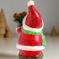 Сувенир керамика свет "Снеговик в красной шубке с еловой веточкой" 10х7,5х14,5 см