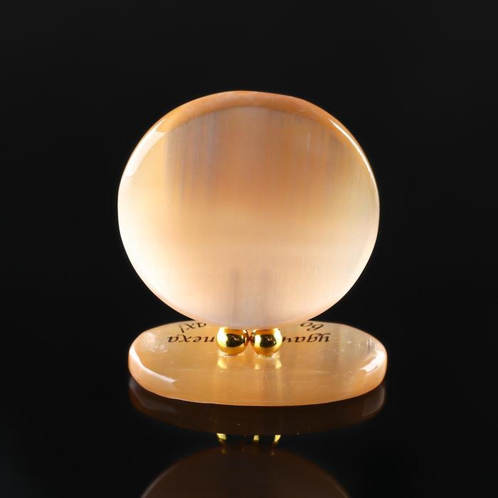 Сувенир на подставке Сувенир на подставке "На счастье и любовь!", селенит