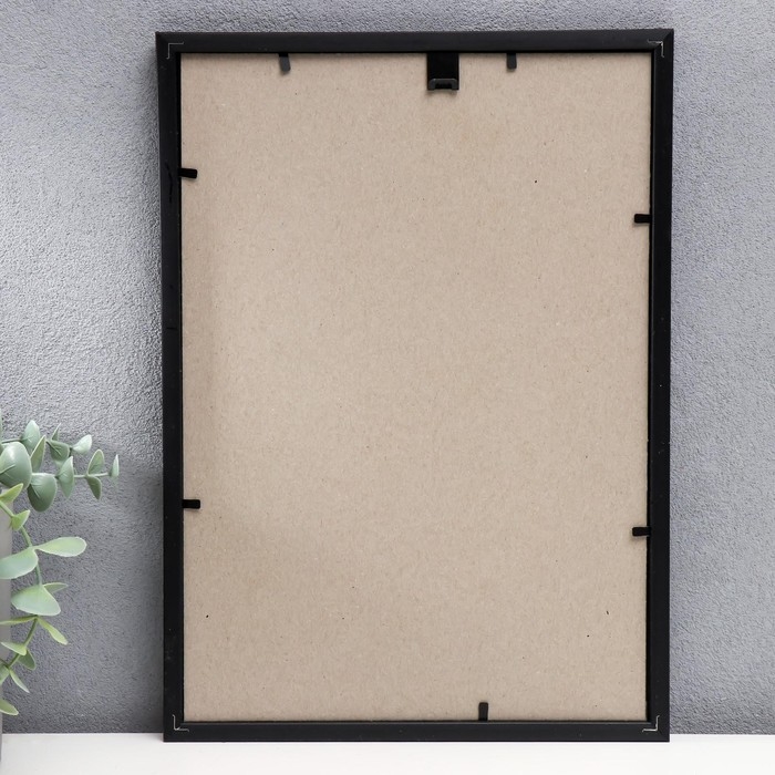 Фоторамка пластик 21х30 см черный (589) Фоторамка пластик 21х30 см черный (589)