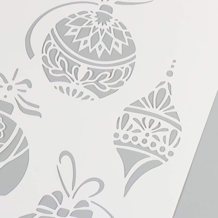 Трафарет пластиковый Трафарет пластиковый "Елочные игрушки", размер 16х24 см