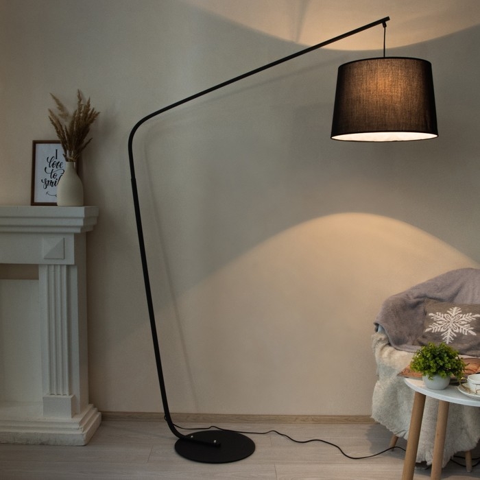 Торшер 19049/1 E27 40Вт черный 130х35х195 см