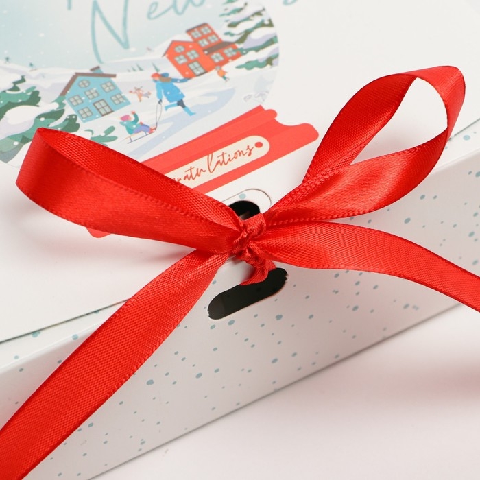 Коробка подарочная новогодняя складная двухсторонняя «Шар со снегом», 16.5 х 12.5 х 5 см, Новый год