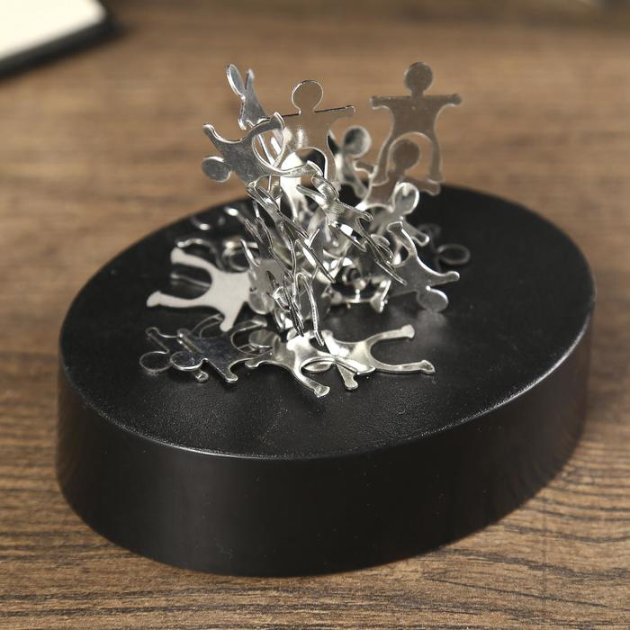 Магнитный конструктор антистресс 2,5 x 9 x 7 см Магнитный конструктор антистресс 2,5 x 9 x 7 см "Человечки"