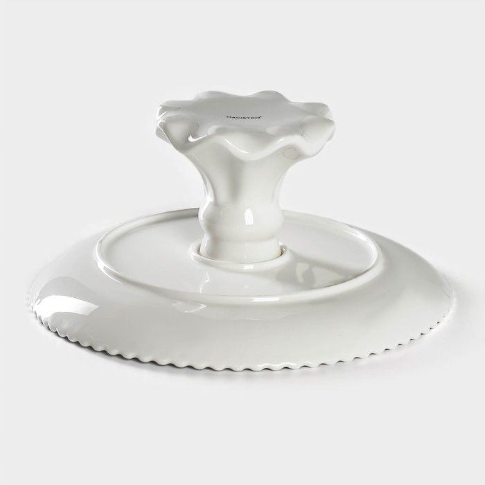 Подставка для тортов и десертов фарфоровая Magistro «Лакомка», d=30 см