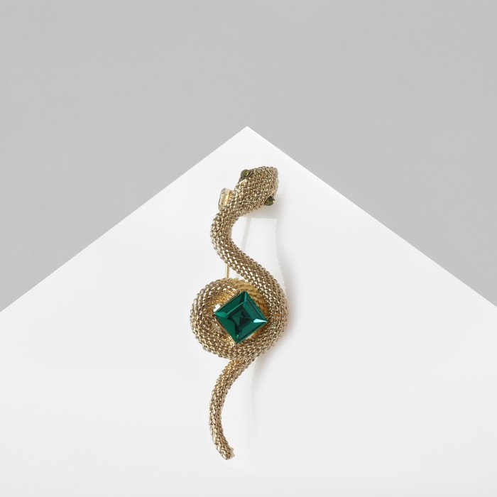 Новый год! Символ года 2025! Брошь «Змея» ромб, цвет зелёный в золоте Новый год! Символ года 2025! Брошь «Змея» ромб, цвет зелёный в золоте