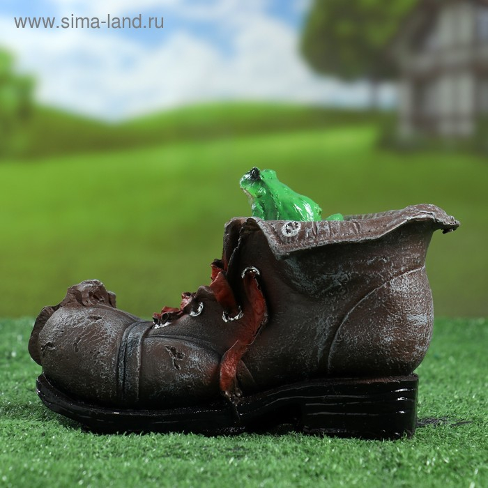 Фигурное кашпо  Фигурное кашпо "Ботинок с лягушками" 15х24см