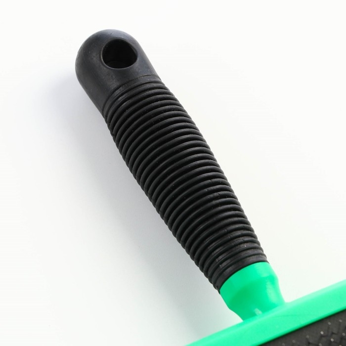 Пуходерка без капель, прорезиненная ручка, 10 х 16 см, зелёно-чёрная Пуходерка без капель, прорезиненная ручка, 10 х 16 см, зелёно-чёрная