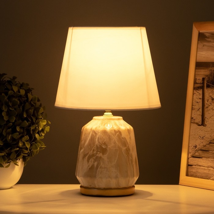 Лампа настольная Лампа настольная "Верита" 1х40Вт Е14 коричневый 20х20х31см