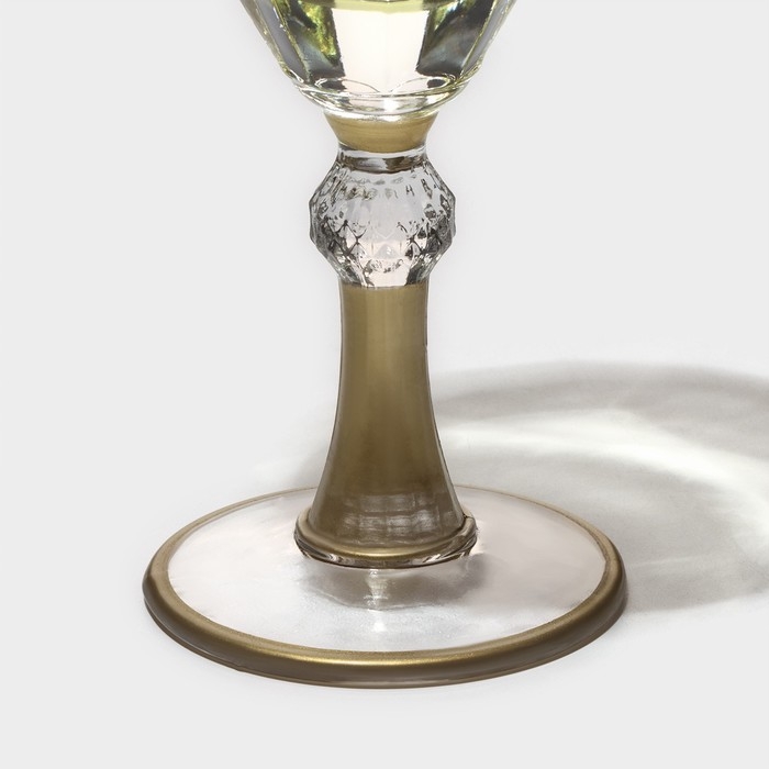 Бокал для вина стеклянный «Триумф», 300 мл, 8,5×18,5 см, цвет зелёный