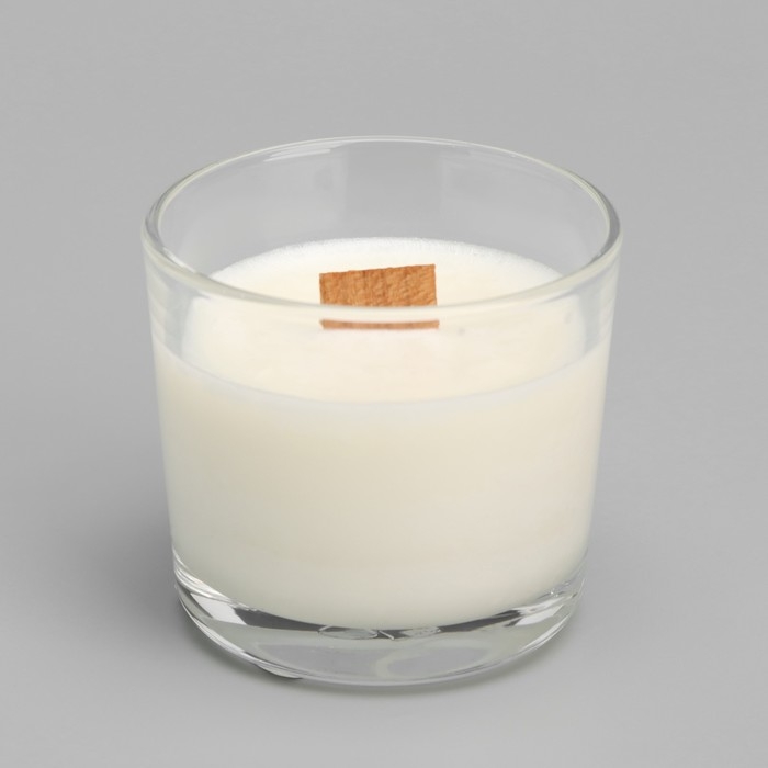 Свеча из соевого воска в стакане с деревянным фитилем  Свеча из соевого воска в стакане с деревянным фитилем "Нежный кашемир", 65 гр
